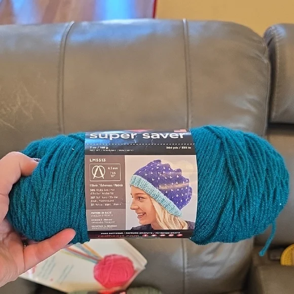 Crochet 101 Kit with Yarn and Hooks - Picture 4 of 8